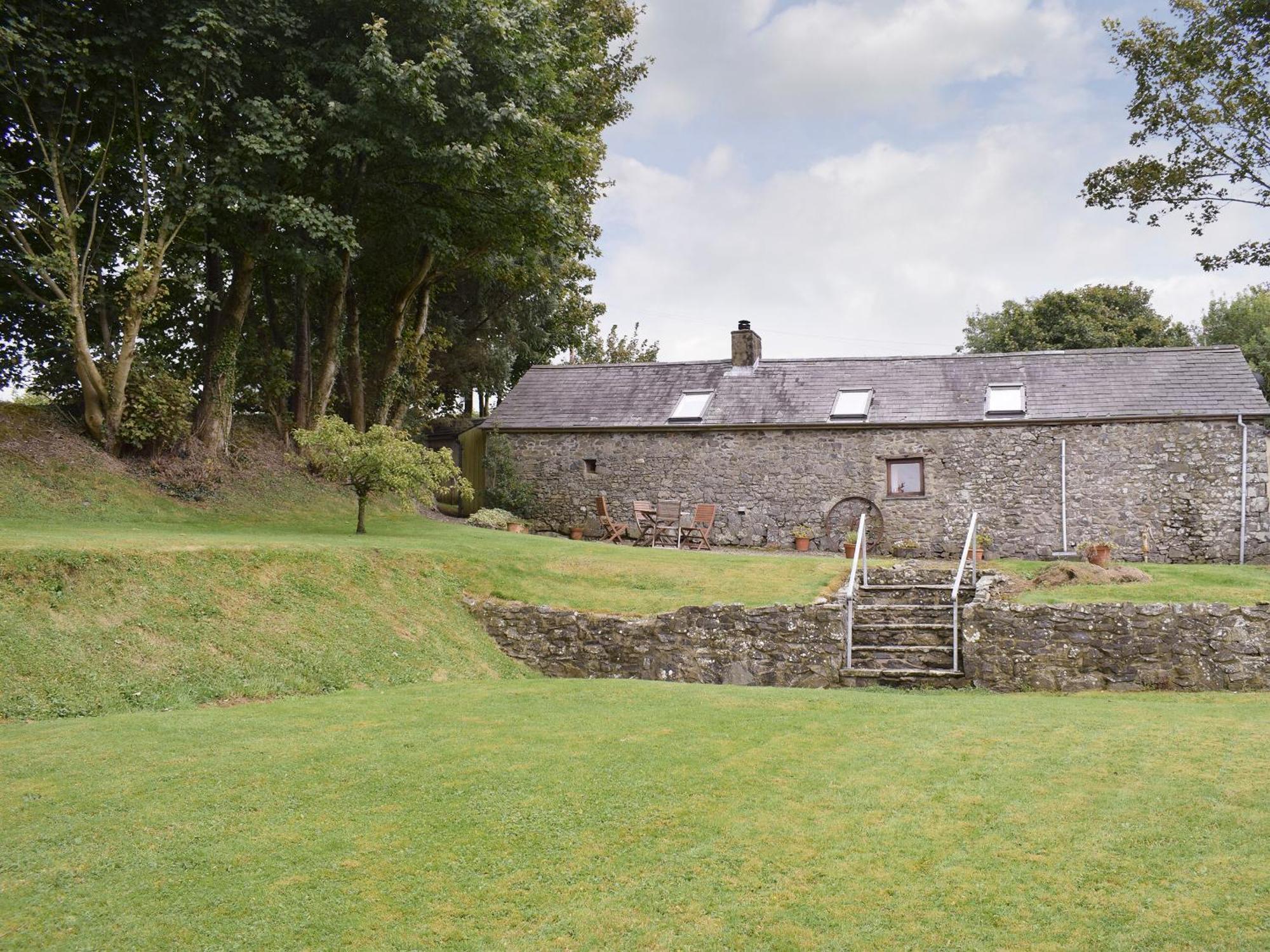 Ty Christian Villa Llwyn-Dafydd Exterior photo